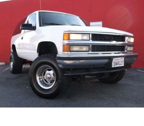 1997 chevy tahoe ***********2 door*******4 wheel drive**************************