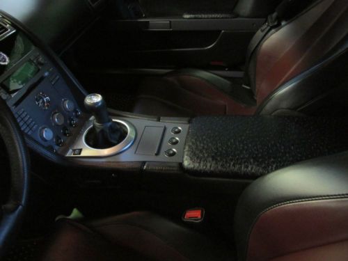 Aston martin vantage: 2007, 6 speed coupe, onyx black metallic