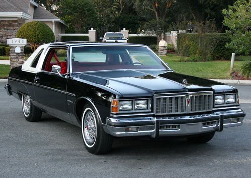 Pristine  2 owner luxury coupe -1978 pontiac bonneville brougham coupe - 50k mi