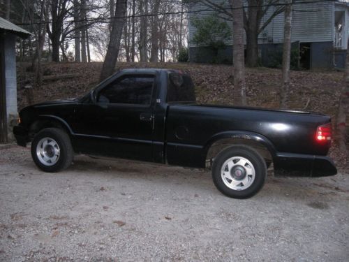 1996 gmc sonoma s10 sls 2.2 4 cylinder 5 speed short bed 2 wheel drive