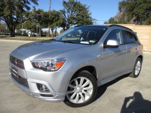 2011 outlander premium package panoramic roof low miles!