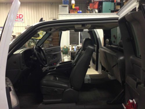 2007 Chevrolet Silverado 2500 HD Classic LT Ext Cab Pickup 4-Door 6.6L Duramax, US $26,500.00, image 12