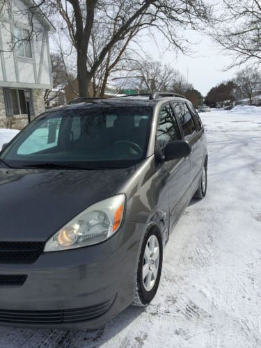 2005 toyota sienna le mini passenger van 5-door 3.3l