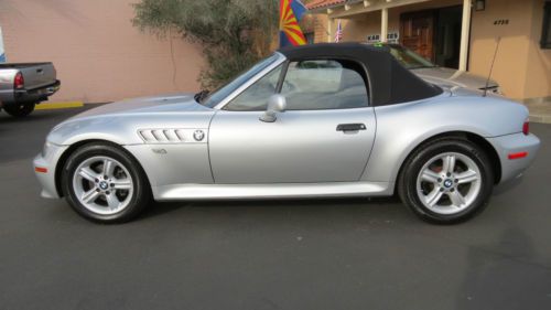 2002 bmw z3 roadster convertible 2-door 2.5i
