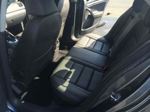 2009 Volkswagen Jetta TDI Sedan 4-Door 2.0L, image 7