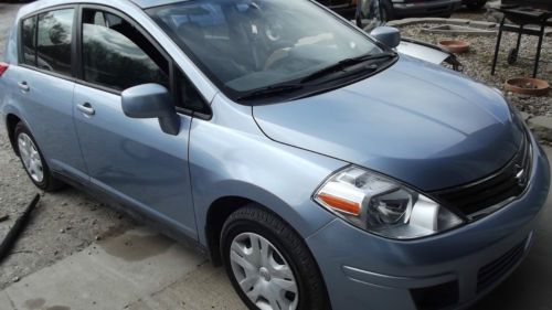 2010 nissan versa s 27k