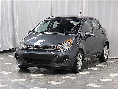 2013 kia rio ex hatchback 18k warranty camera aux usb very nice