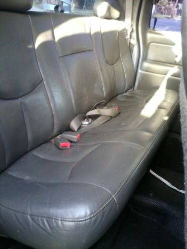 2004 Chevrolet Silverado 2500 HD Base Extended Cab Pickup 4-Door 6.0L, US $5,154.00, image 4