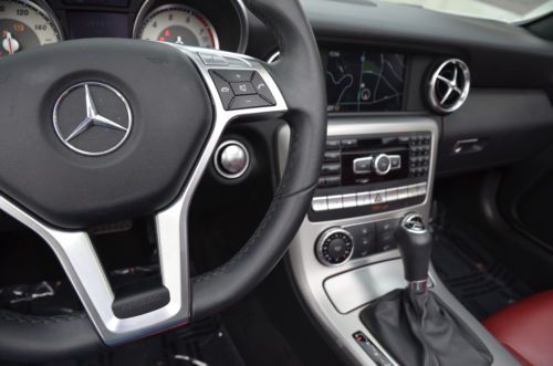 2012 MERCEDES-BENZ SLK350, CLEAN CARFAX, 1 OWNER, CPO, LIGHTNING, MULTIMEDIA, image 22
