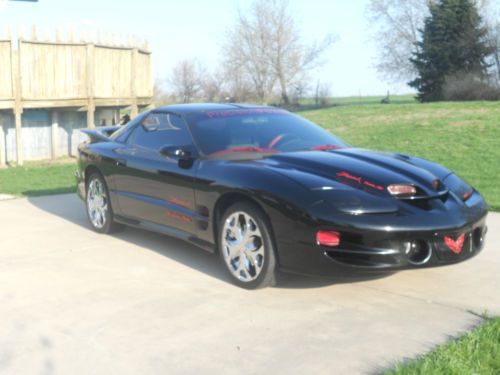 99 trans am firebird, firehawk decals, ws9 hood, 18&#034; chrome rims