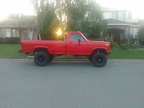 1986 Ford F250 4X4, image 3
