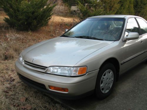 1995 honda accord lx sedan 4-door 2.2l