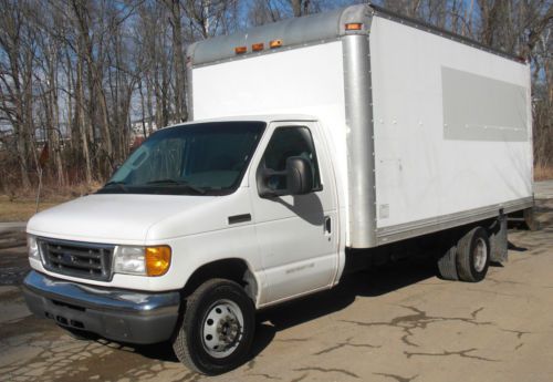 2006 ford e-350 superduty cutaway with 16ft box and pullout ramp 52k low miles!