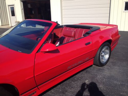 1990 Chevy IROC Convertible Rare Red Leather, image 10