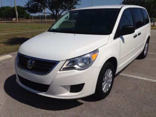 One owner clean carfax florida 2009 vw routan s super clean