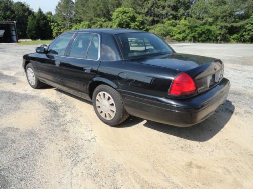 2009 Black Ford Crown Victoria 4 Door Sedan One Owner, image 3