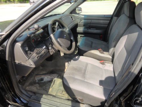 2009 Black Ford Crown Victoria 4 Door Sedan One Owner, image 9