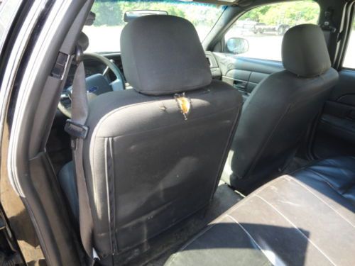 2009 Black Ford Crown Victoria 4 Door Sedan One Owner, image 11