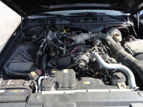 2009 Black Ford Crown Victoria 4 Door Sedan One Owner, image 17