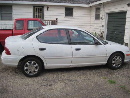 1995 dodge neon high line sedan 4-door 2.0l