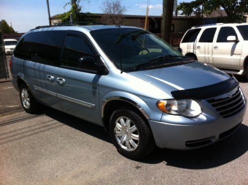 2006 chrysler town &amp; country 4dr wgn touring
