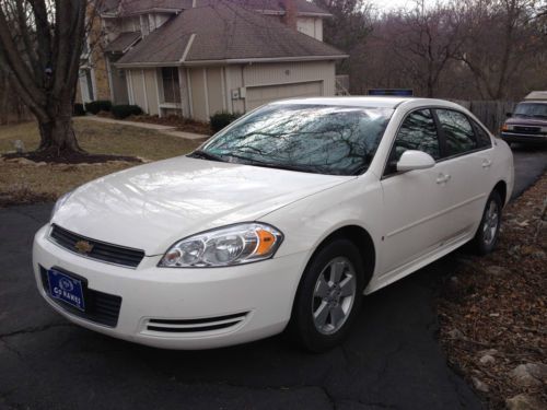 2009 impala lt / white / good condition / low miles