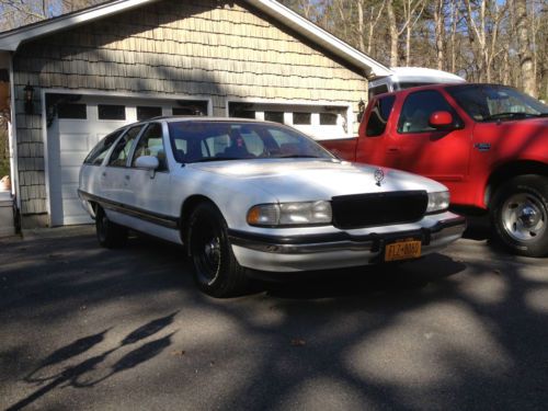 1994 buick roadmaster estate wagon lt1, low miles, hot rod, sleeper. vista roof