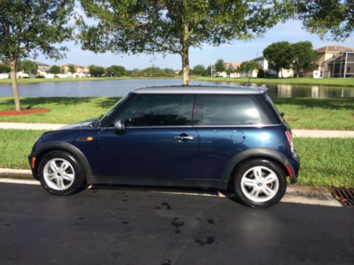 2006 mini cooper base hatchback 2-door 1.6l