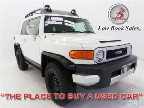 We finance! 11 fj cruiser white 25k used certified 4l v6 24v 4x4 4wd suv