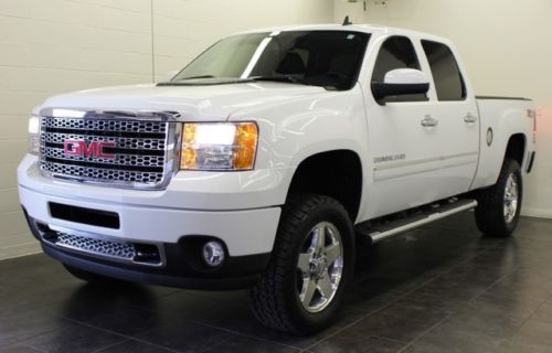 Denali awd duramax 6.6 turbo diesel navigation roof rear cam heated cooled leath