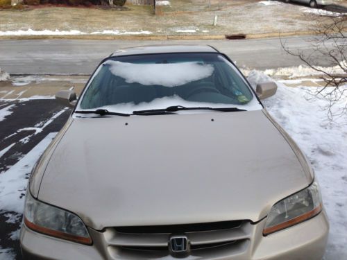 2000 honda accord lx - 170k - new tires - keyless - alarm - cd - very clean