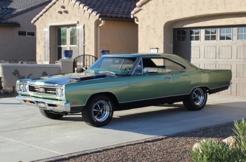 Two owner low mileage 1969 plymouth gtx  all matching numbers