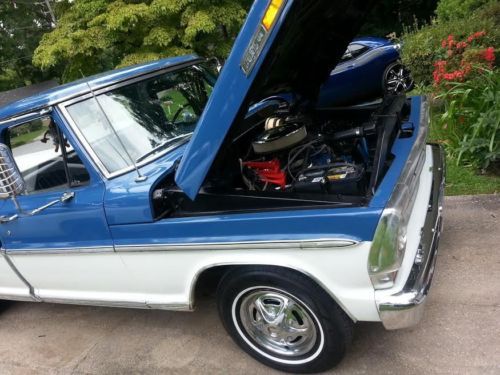 Antique 1969 ford ranger 100 (fully restored)