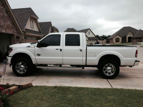 2013 ford f-250 super duty platinum crew cab pickup 4-door 6.7l