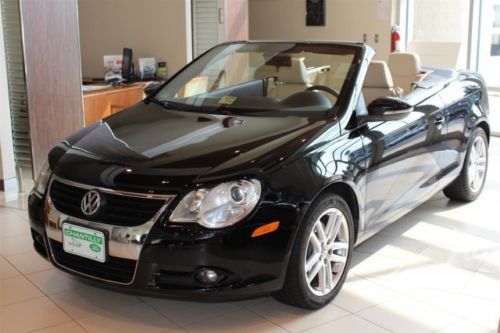 Lux cpnvertible*panormaic sunroof*leather*power seats*sirius*fog lights*premium