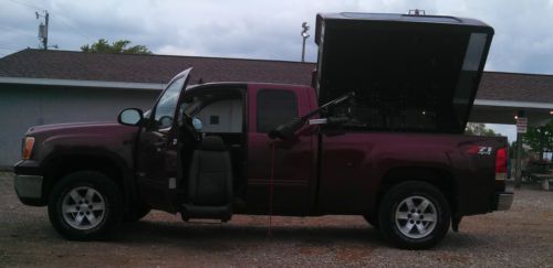 2009 gmc sierra wheelchair handicap  accessible 4x4 bruno seat and topper