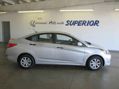 2012 hyundai accent gls