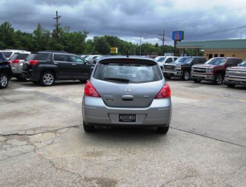 2012 nissan versa 1.8 s