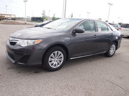 2014 toyota camry hybrid le