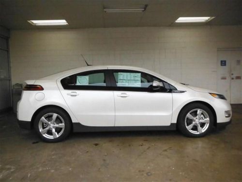 2014 chevrolet volt base