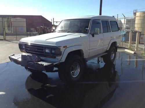 1988 hj61 turbo diesel landcruiser (5 speed)