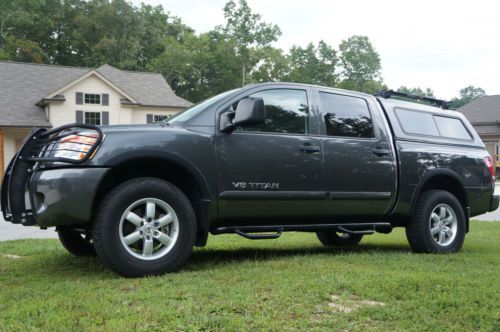 2010 nissan titan pro-4x crew cab pickup 4-door 5.6l