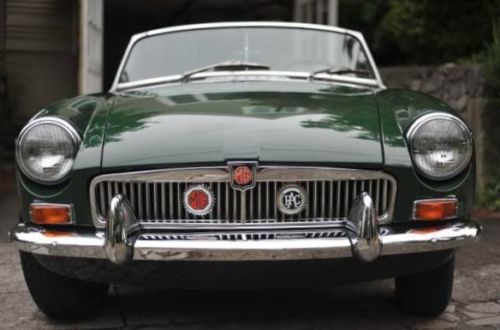 1967 MGB Roadster - In British Racing Green. Beautiful, Reliable Driver, image 2