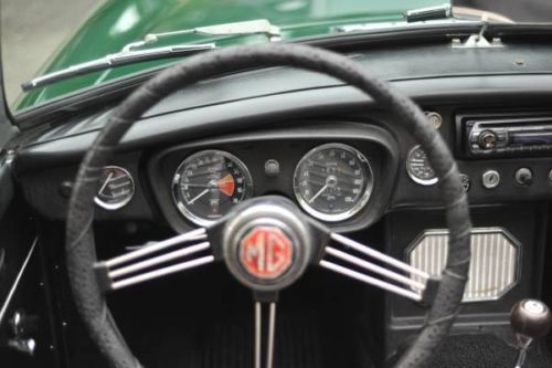 1967 MGB Roadster - In British Racing Green. Beautiful, Reliable Driver, image 8