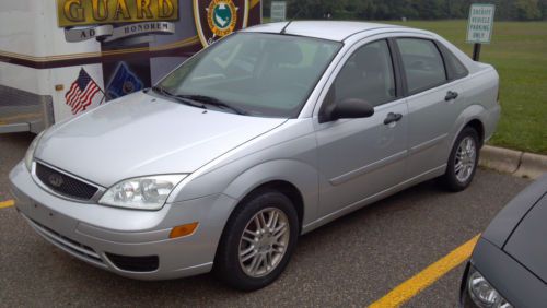 2006 ford focus zx4 sedan 4-door 2.0l