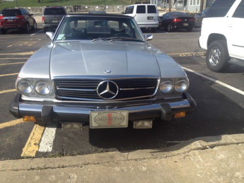1975  450 SL Mercedes-Benz Collector Show Car, image 2