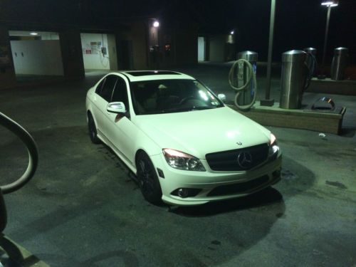 Beautiful 2009 benz - c300 - priced for quick sell