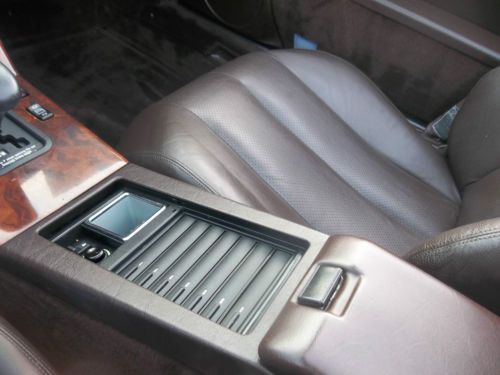 1990 Mercedes-Benz SL500 Hard Top Convertible, Only 35,000 Miles !!! No Reserve!, image 19