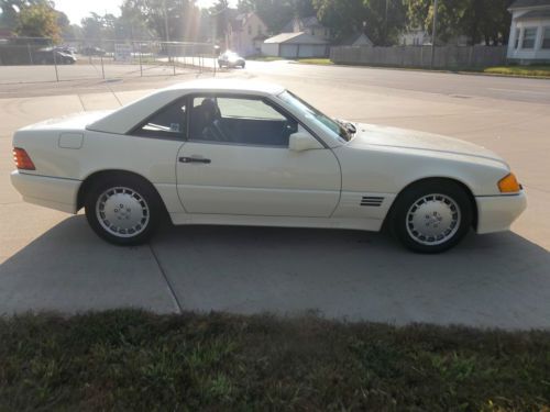 1990 Mercedes-Benz SL500 Hard Top Convertible, Only 35,000 Miles !!! No Reserve!, image 22