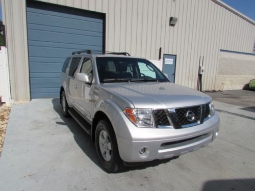 2006 nissan pathfinder se 4wd sunroof tow hitch 3rd row 06 4x4 awd knoxville tn